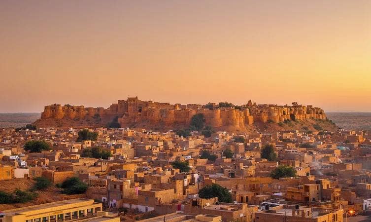 jaisalmer golden fort - sheesh mahal desert camp